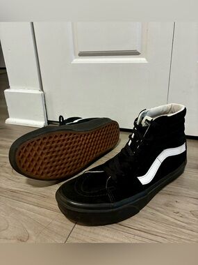 Unisex Vans highrise sneakers
